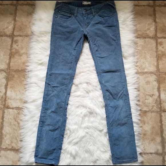 Free people light blue cords size 5/27 - Picture 5 of 8